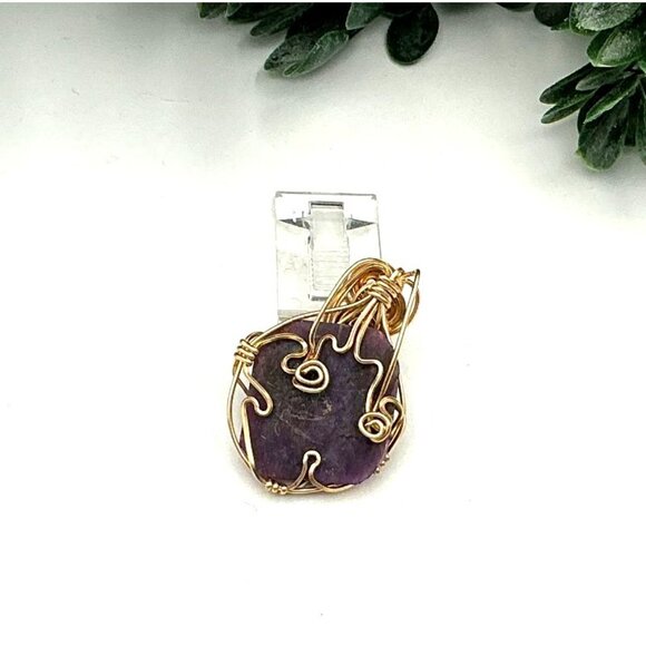 Handcrafted Amethyst Gemstone Wire-Wrapped Pendant With Gold-Tone Artistic Spira - Picture 4 of 6
